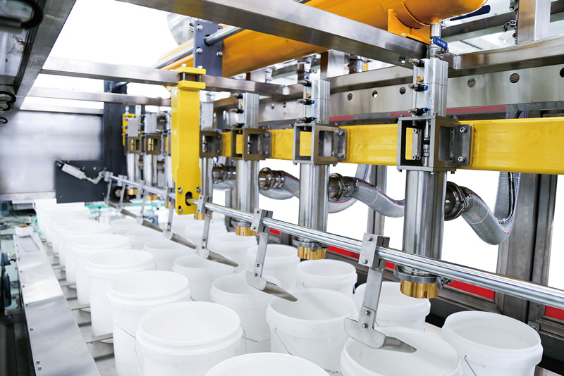 431626939734567.jpg ZC-3-TY智能下稱重式灌裝機(三排推)10-30L內(nèi)部.jpg